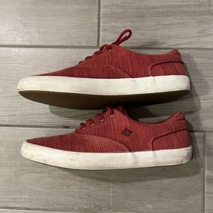 Sperry red boat shoes in men’s sz. 7.5